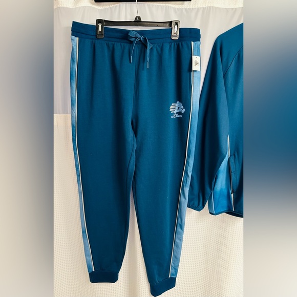 runDisney Other - runDisney authentic jogger pants- MEN SIZE -LARGE- NWT